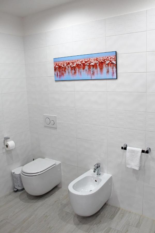 Flamingo Luxury Apartment Ajpsardinia Cagliari Eksteriør bilde